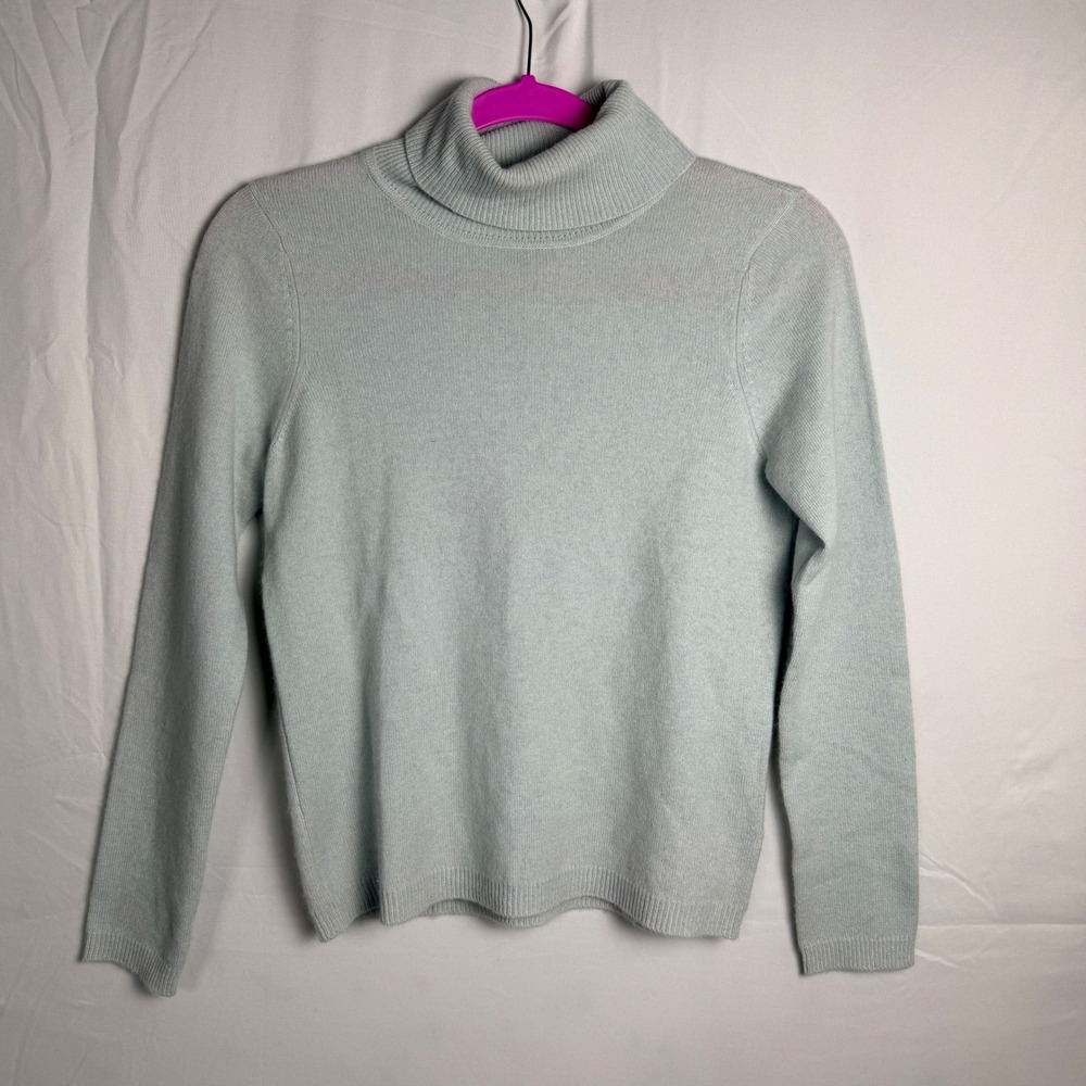 Lauren Ralph Lauren Petite Cashmere Turtleneck Sweater Blue Grey,
Quiet luxury